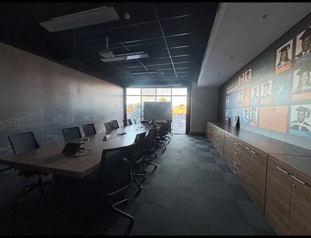 765M² OFFICE TO LET IN DURBANVILLE CENTRAL